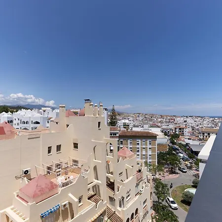 Stylish 2 Bedroom In Old Town