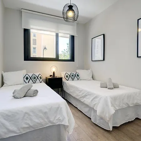 Διαμέρισμα Stylish 2 Bedroom In Old Town Εστεπόνα