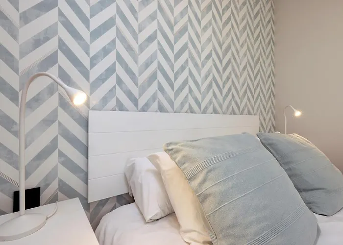 Stylish 2 Bedroom In Old Town