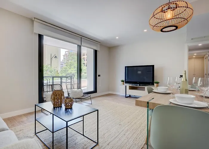 Stylish 2 Bedroom In Old Town Apartamento