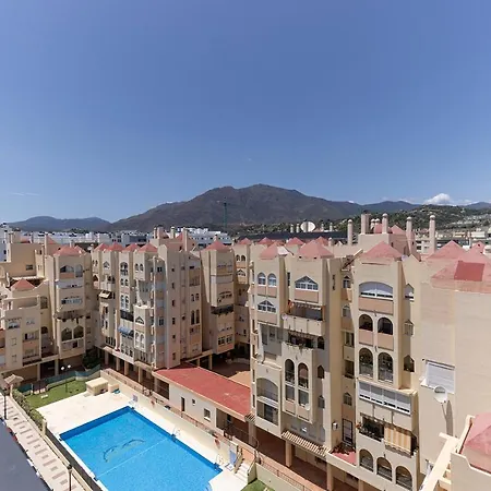 Апартаменти Stylish 2 Bedroom In Old Town