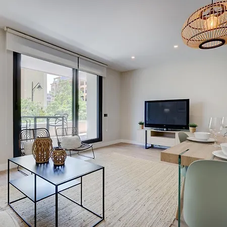 Stylish 2 Bedroom In Old Town Lägenhet