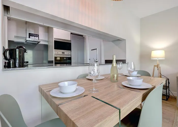 Stylish 2 Bedroom In Old Town * Estepona