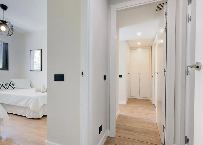 Stylish 2 Bedroom In Old Town * Estepona