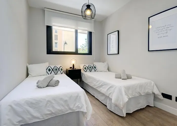 Apartment Stylish 2 Bedroom In Old Town Estepona