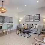 Διαμέρισμα Stylish 2 Bedroom In Old Town