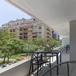 Stylish 2 Bedroom In Old Town *