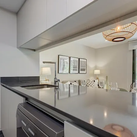 Apartmán Stylish 2 Bedroom In Old Town Estepona