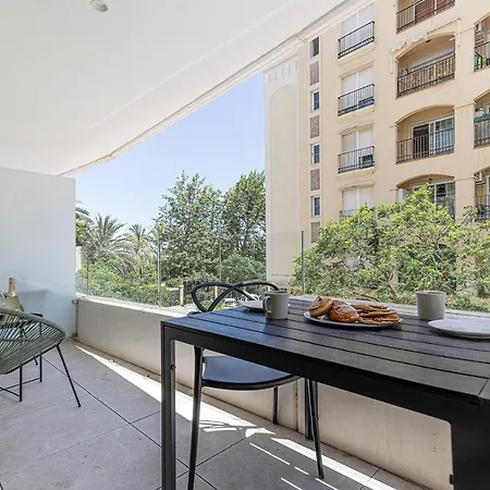 شقة Stylish 2 Bedroom In Old Town إِستيبونا