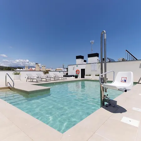 Stylish 2 Bedroom In Old Town *