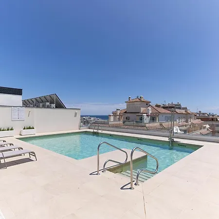 Stylish 2 Bedroom In Old Town אסטפונה