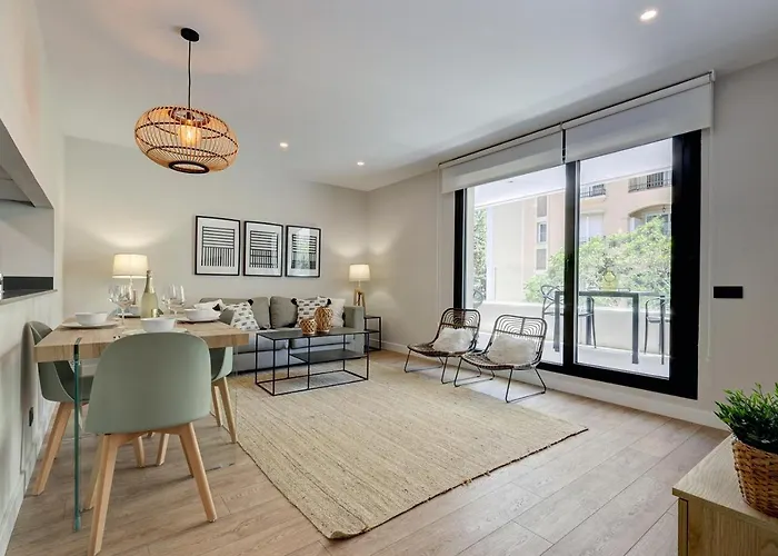 דירה Stylish 2 Bedroom In Old Town