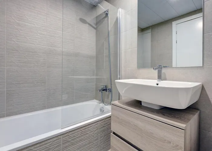 דירה Stylish 2 Bedroom In Old Town