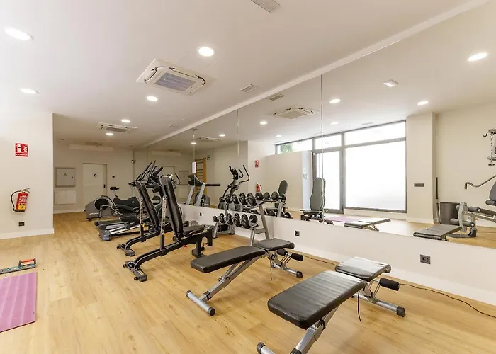 Stylish 2 Bedroom In Old Town דירה אסטפונה